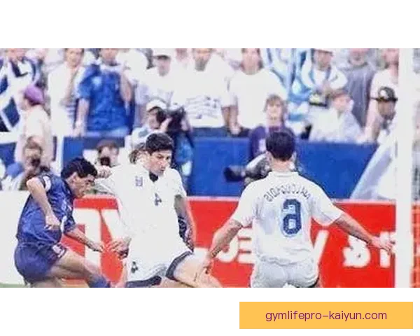 马拉多纳：上帝之手的传奇瞬间改变世界杯历史，值得关注