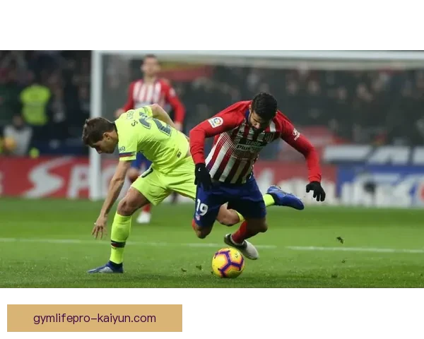 罗贝托在欧冠小组赛的关键表现引发广泛关注，状态备受期待